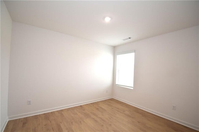 Building Photo - 517 Colorado St