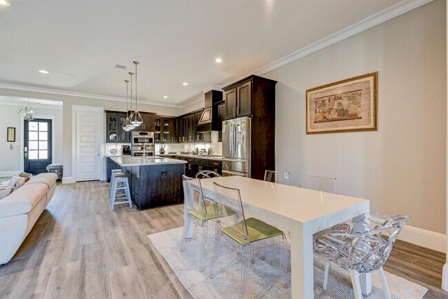 Building Photo - 2339 Pale Star Dr