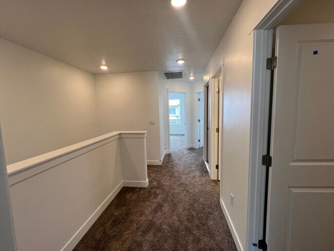 Building Photo - May Drive at Old Sorrel Ranch