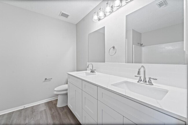 Building Photo - 17043 Macleish Dr
