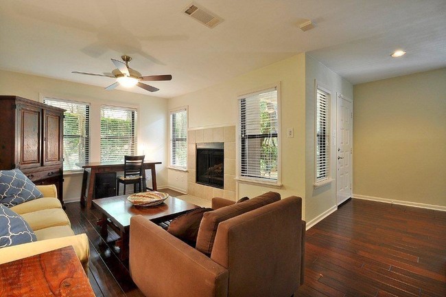 Building Photo - 735 Patterson Ave