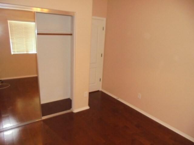 Building Photo - 14643 W Acapulco Ln