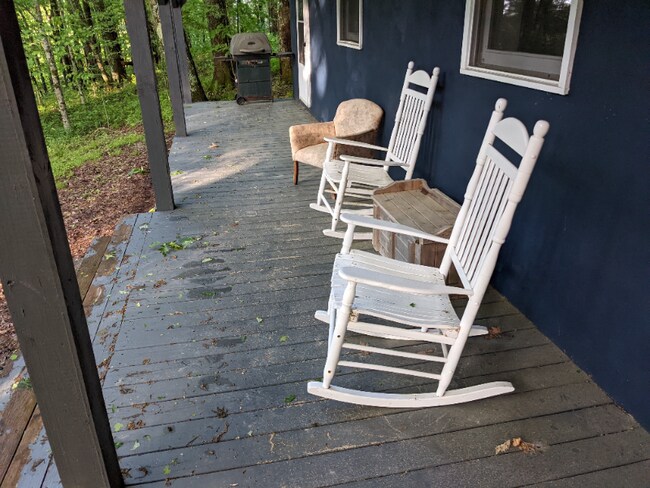 Building Photo - 361 Chestnut Knob Trl