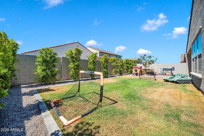 Building Photo - 17605 W Medlock Dr