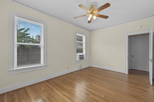 Building Photo - 436 Westmoreland St