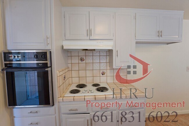Building Photo - SW Bakersfield 3 bed/2bath