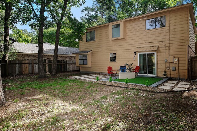 Building Photo - 103 N Deerfoot Cir