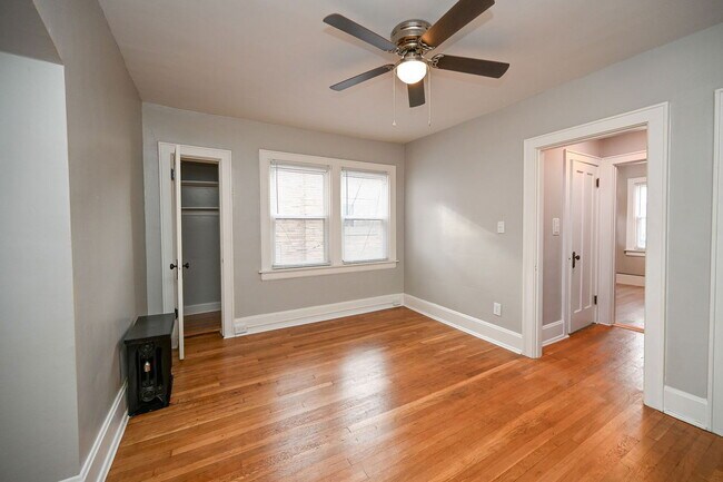 Building Photo - 4005 Huston Ave