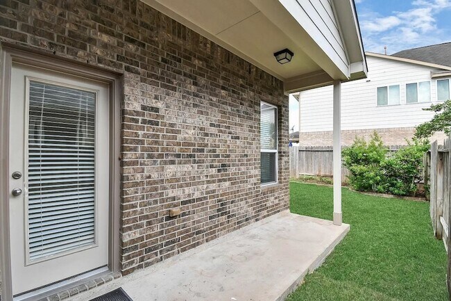 Building Photo - 6315 Bain Dr