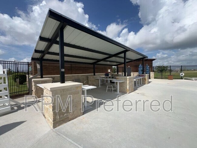 Building Photo - 2829 Shimmer Edge Dr