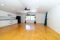 Building Photo - Beautiful ADU Studio Apt! With washer, dryer and AC in unit!
