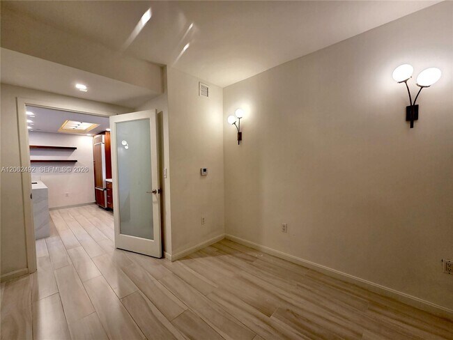Building Photo - 50 Biscayne Blvd