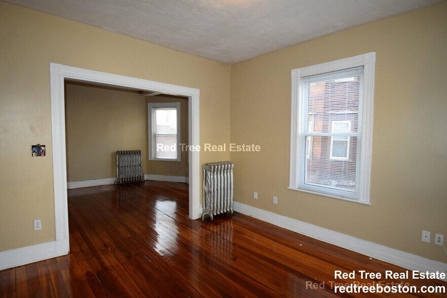 Building Photo - 6 Haskell St