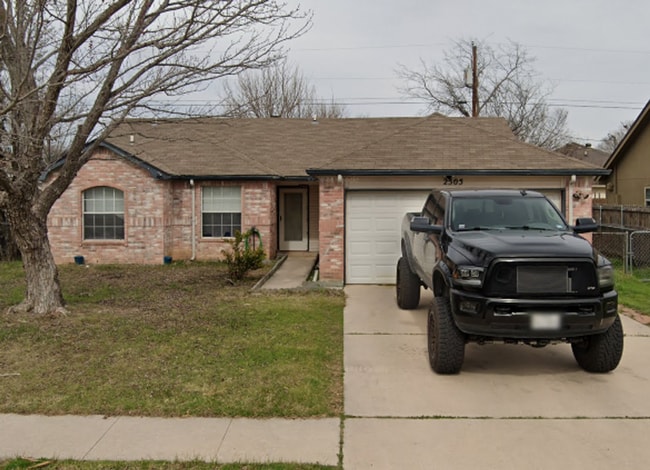Primary Photo - 2505 Windmill Dr