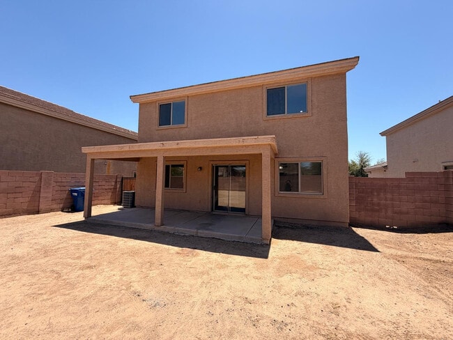 Building Photo - 12354 W Glenrosa Ave