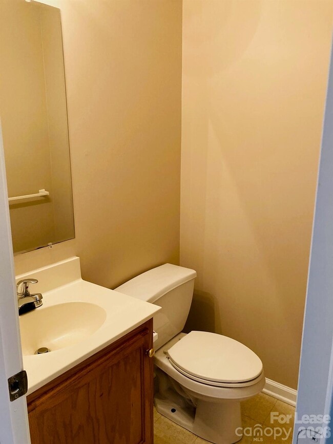 Building Photo - 6383 Kidville Rd