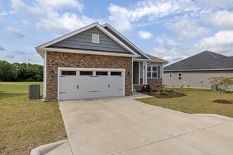 Building Photo - 55 Bushel Basket Dr