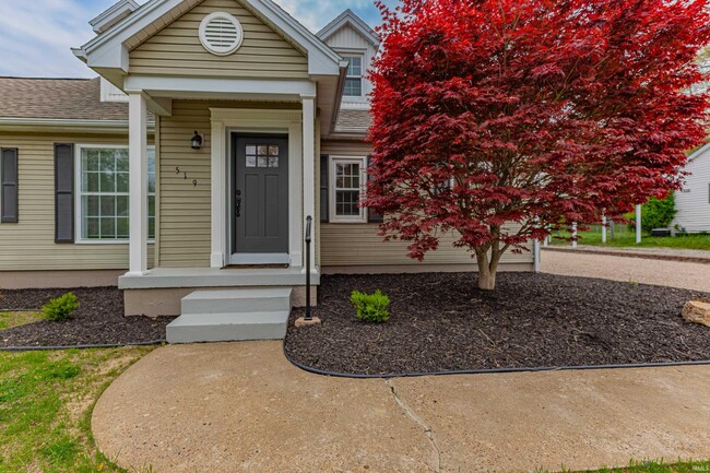 Building Photo - 519 Rosewood Dr