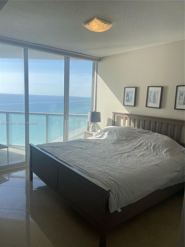 Building Photo - 16699 Collins Ave