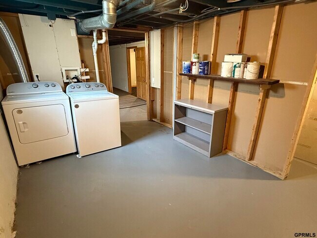 Building Photo - 824 N 47th St