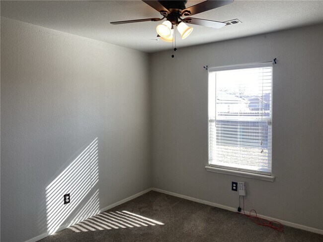 Building Photo - 1426 Apollo Dr