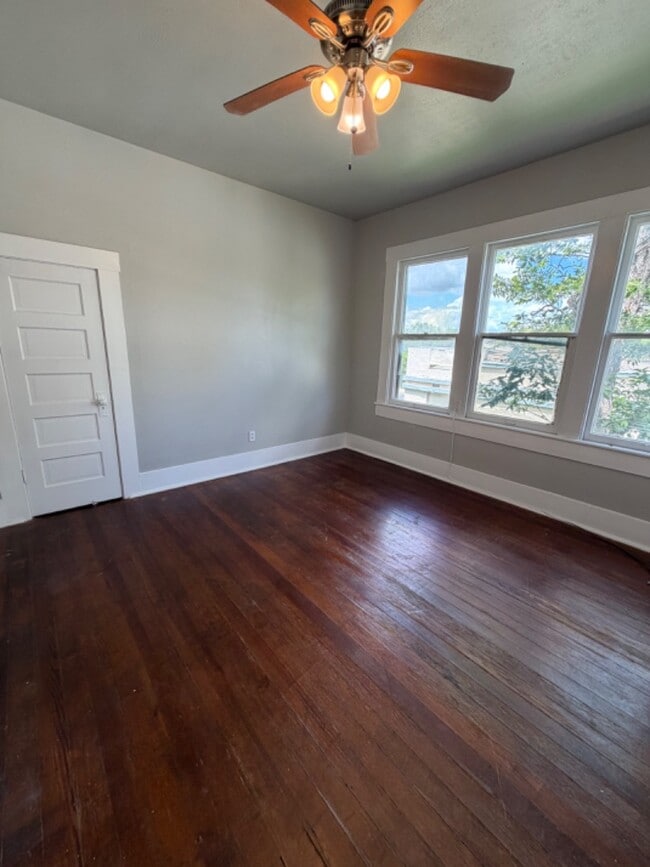 Building Photo - 204 Mt Vernon Ct