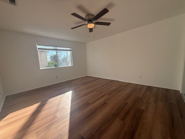 Building Photo - 17178 Chatsworth St