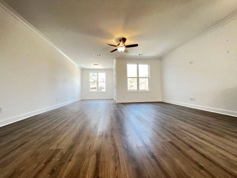Building Photo - 235 Sims Park Pl.