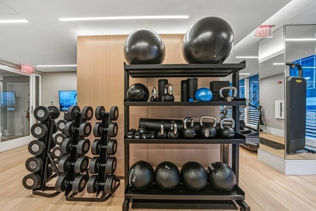 Building Photo - 150 Seaport Blvd