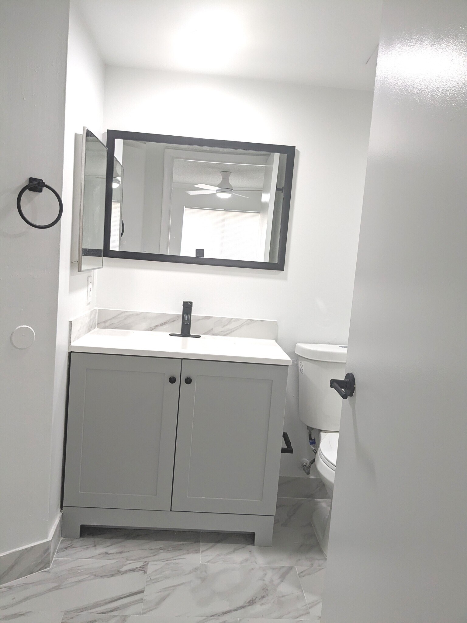 Building Photo - 9436 SW 140th Ct