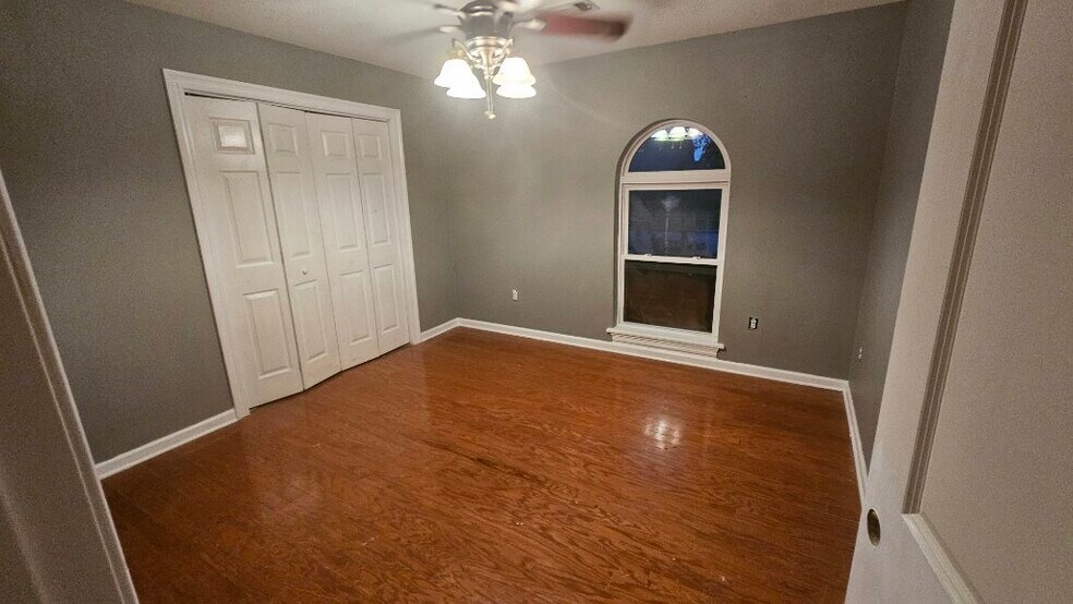 Building Photo - 3505 Pecan Dr