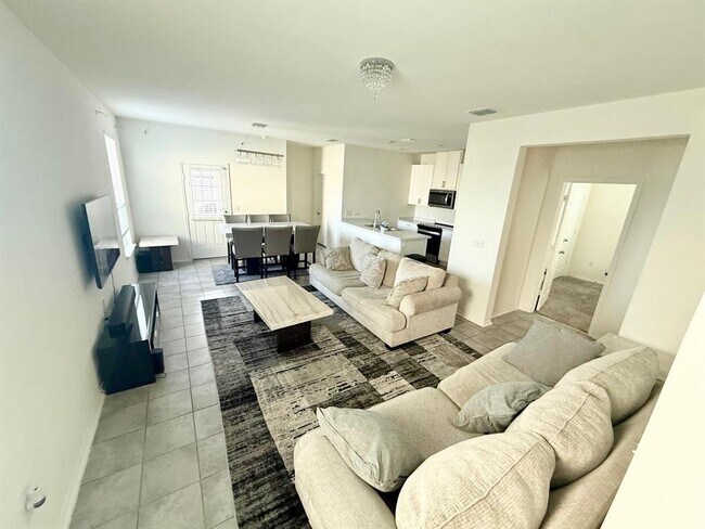 Building Photo - 7203 Summer Tanager Dr