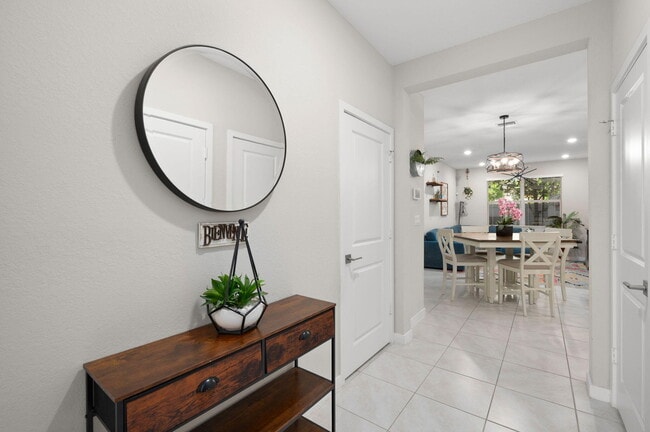 Building Photo - 8813 Via Mar Rosso