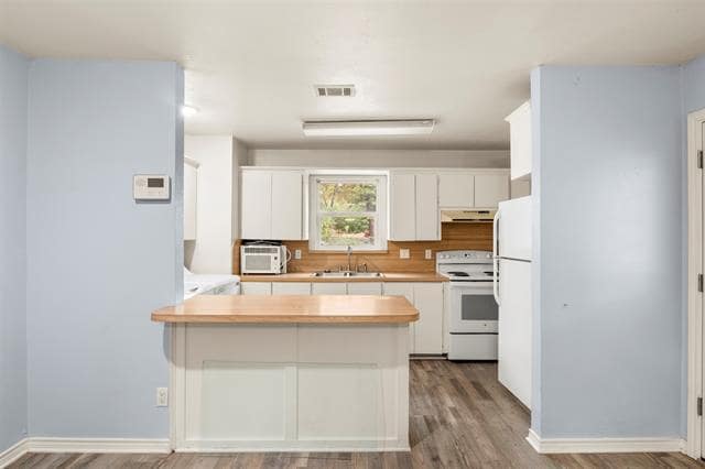 Building Photo - 521 Hilltop Dr