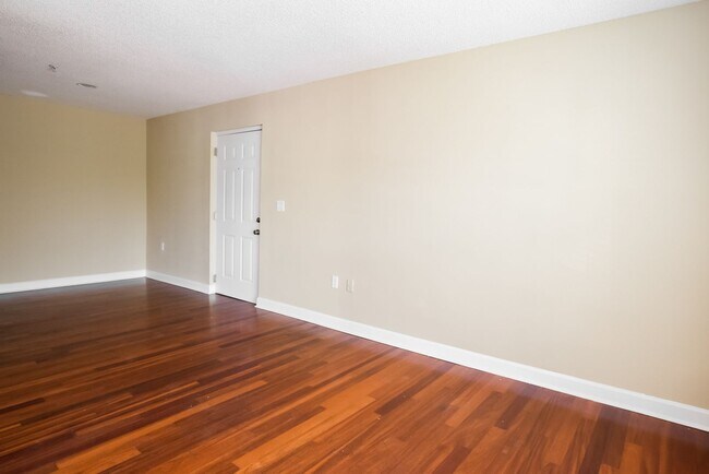 Building Photo - Beautiful 3 Bed 2 Bath WITH BONUS ROOM for Rent in East Orlando!!! SPECIAL PROMOTION!!