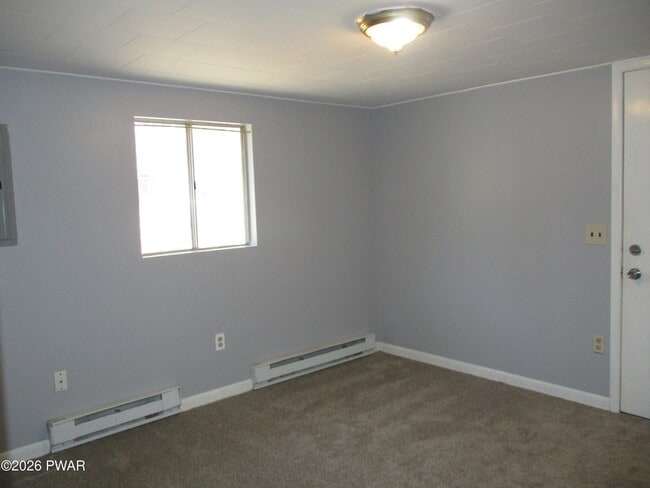 Building Photo - 108 Quail Ct