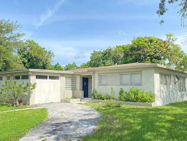 Primary Photo - 50 NE 132nd Terrace