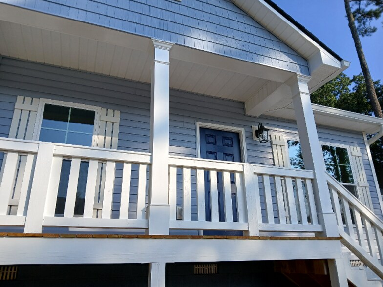 Building Photo - 153 N Woodland Dr