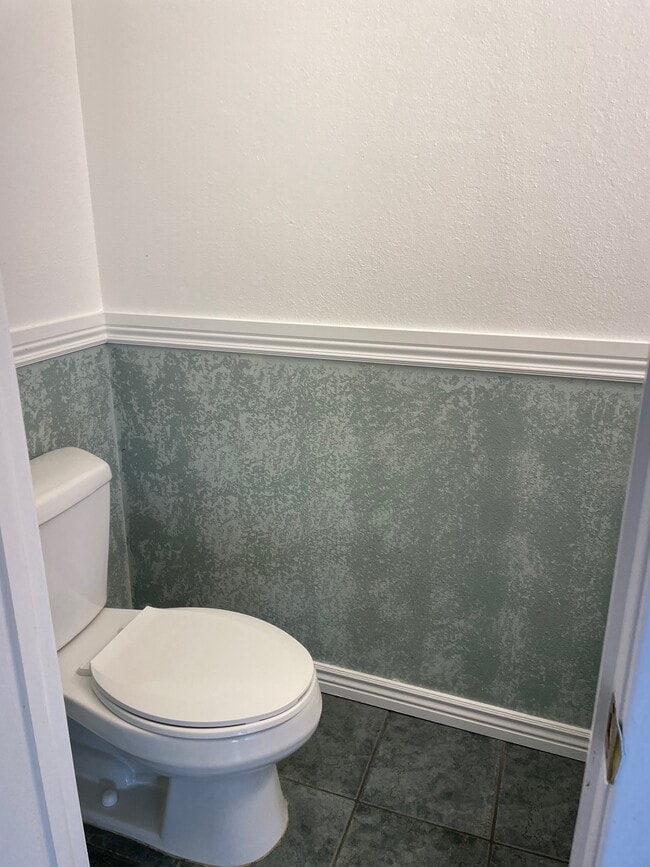 Building Photo - 3915 S Boston St