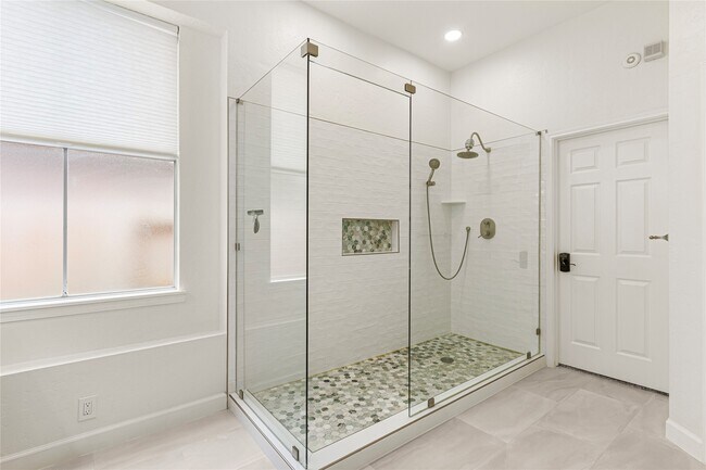 Building Photo - 1807 Rustic Hills Ct