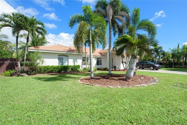 Building Photo - 27651 SW 155th Ave