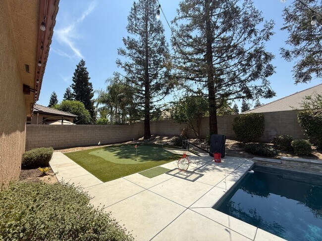 Building Photo - 4309 Scribner Way