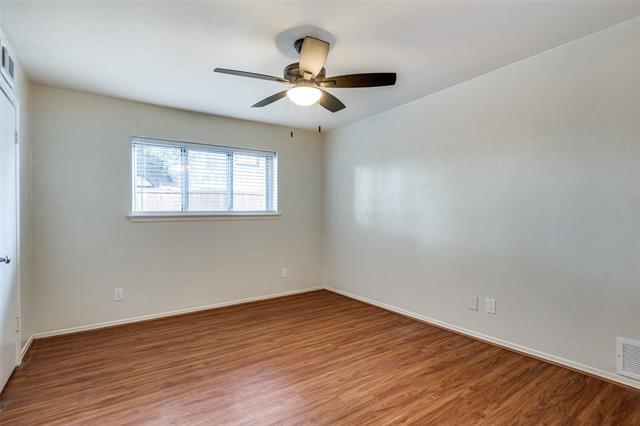 Building Photo - 7620 Dentcrest Dr