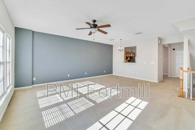 Building Photo - 15744 Kensington Palace Ln