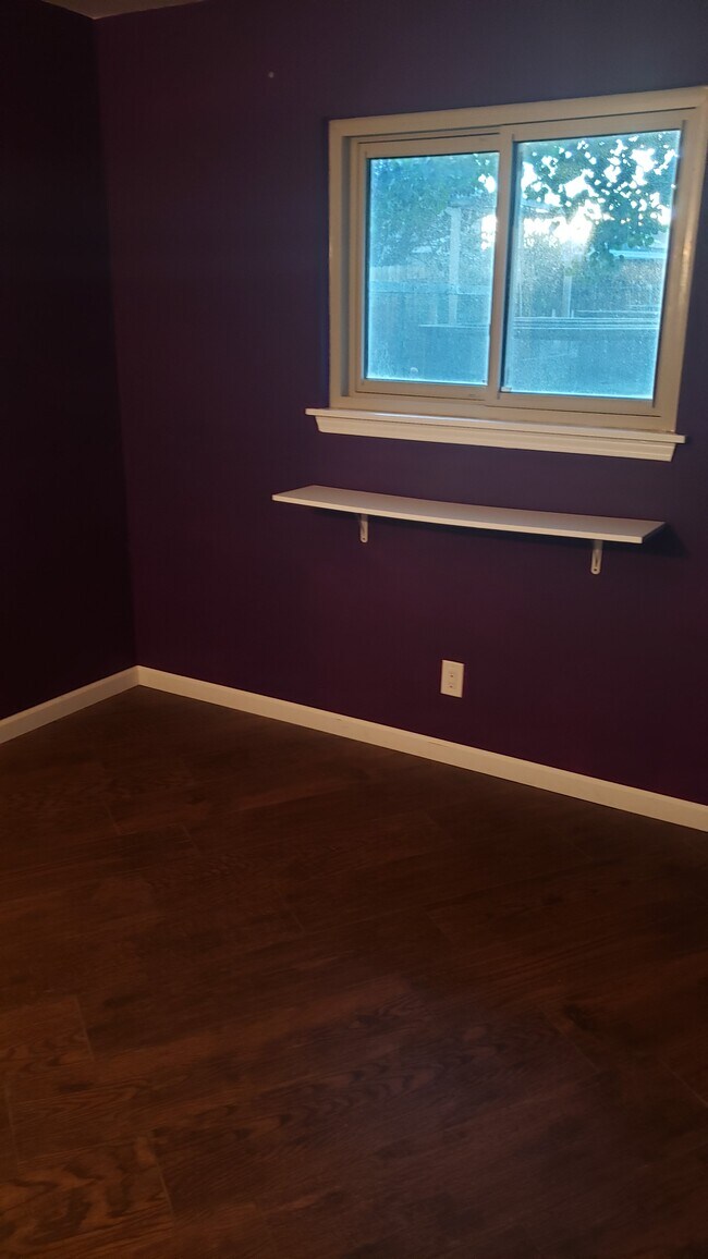 Building Photo - 913 Capulin Rd