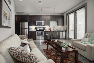 Building Photo - 1504 S Braeswood Blvd