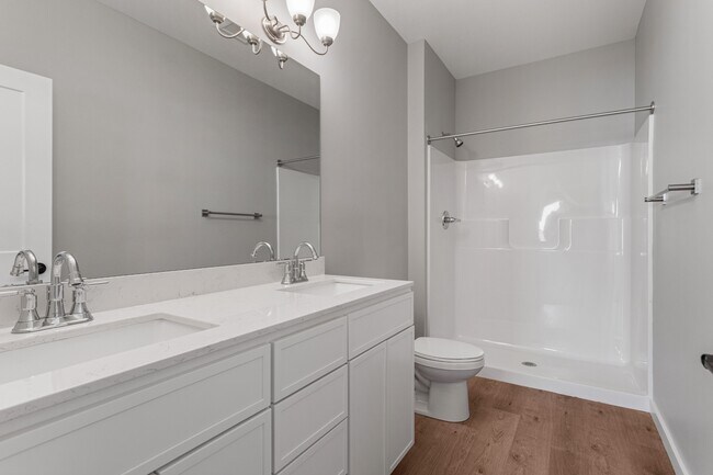 Building Photo - 100 Saw C