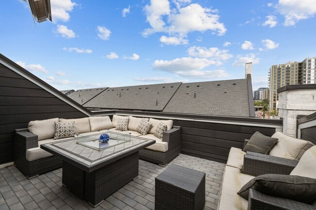 Building Photo - 1207 Minter Pl
