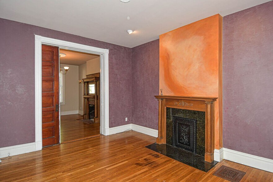 Building Photo - 2322 Virginia Ave