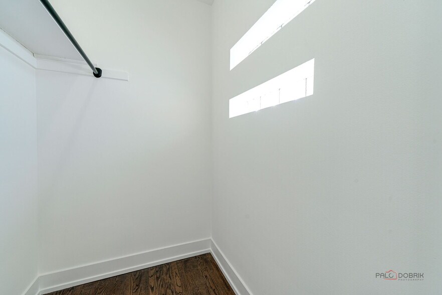 2nd bedroom walk in closet with window - 119 S Pine St